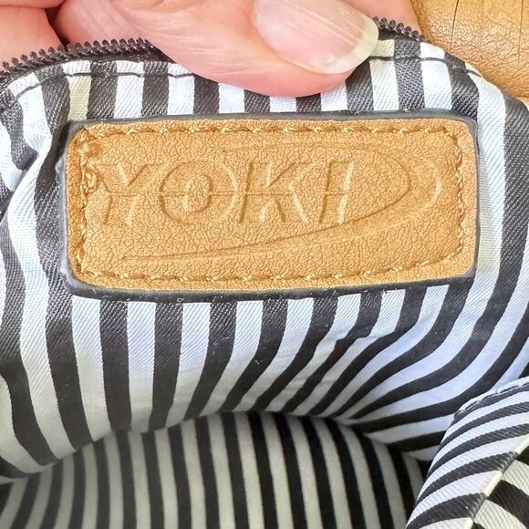 Yoki Faux Suede Fringe Crossbody Bags for Women Western Hippie Shoulder Bag - Picture 5 of 10